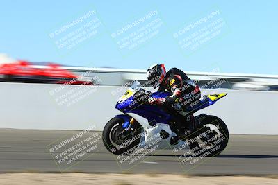 media/Jan-09-2022-SoCal Trackdays (Sun) [[2b1fec8404]]/Front Straight Speed Shots (1pm)/